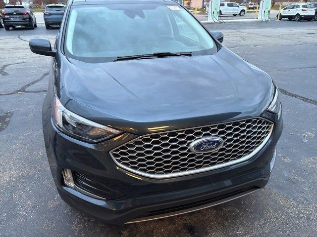 used 2024 Ford Edge car, priced at $30,687
