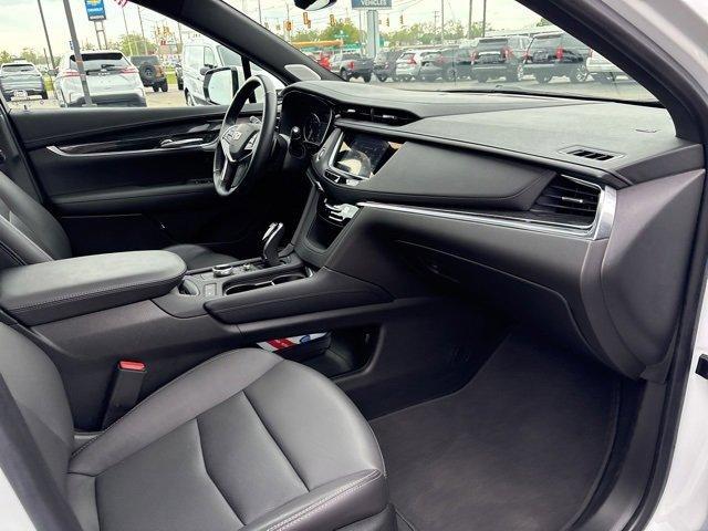 used 2021 Cadillac XT5 car, priced at $36,997