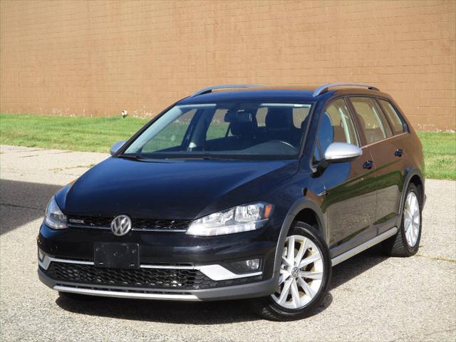 used 2019 Volkswagen Golf Alltrack car, priced at $21,974