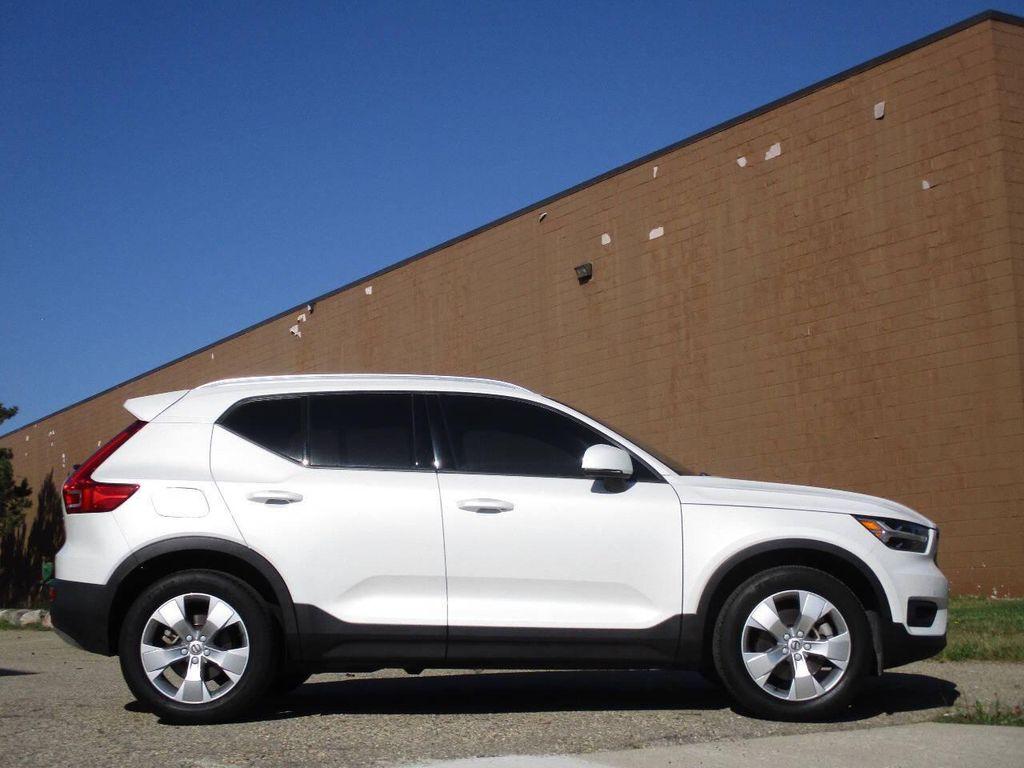 used 2022 Volvo XC40 car, priced at $19,860