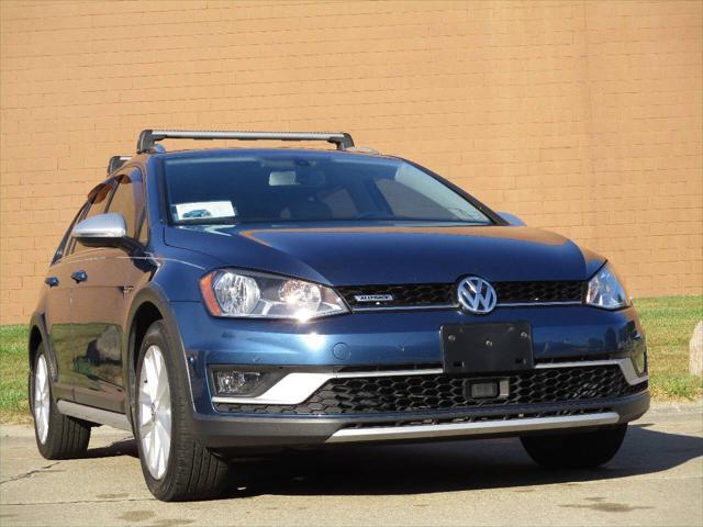 used 2017 Volkswagen Golf Alltrack car, priced at $20,789