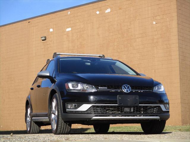 used 2017 Volkswagen Golf Alltrack car, priced at $21,647