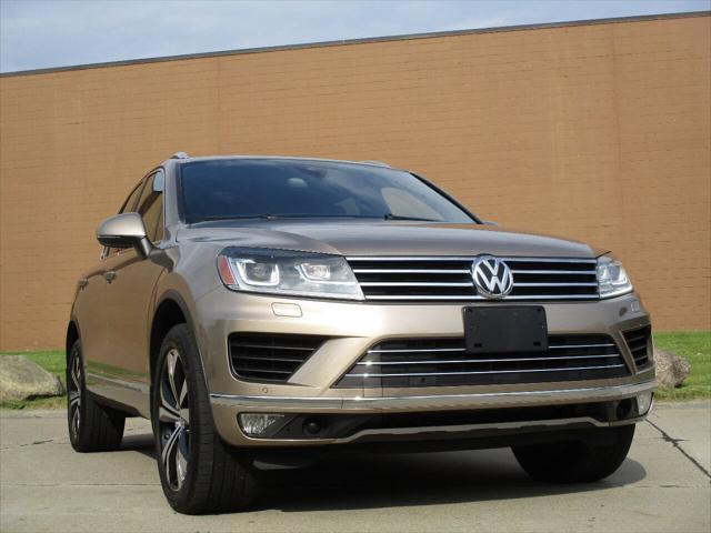 used 2017 Volkswagen Touareg car