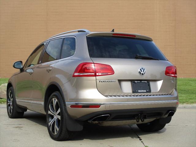 used 2017 Volkswagen Touareg car