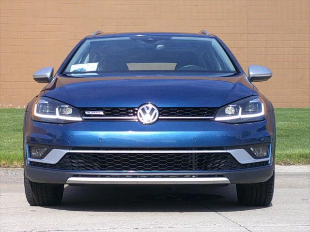 used 2019 Volkswagen Golf Alltrack car, priced at $23,874