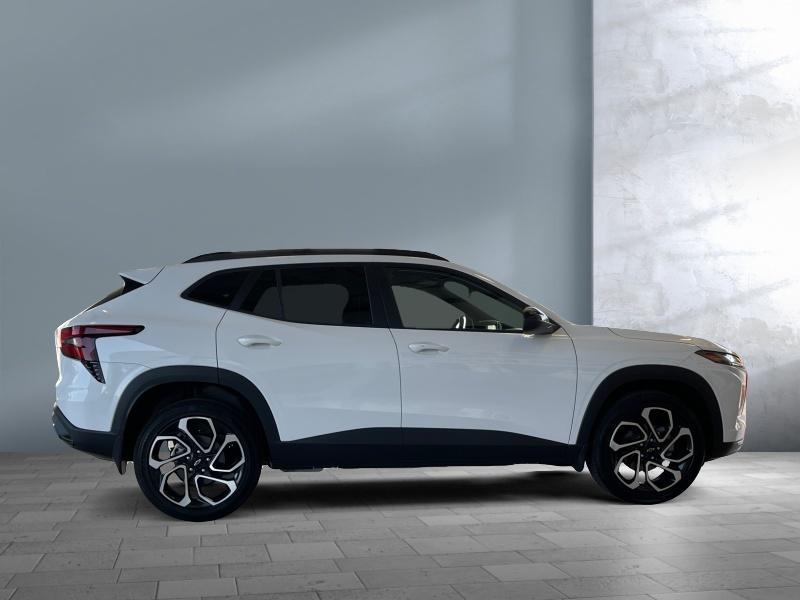 new 2025 Chevrolet Trax car, priced at $27,734