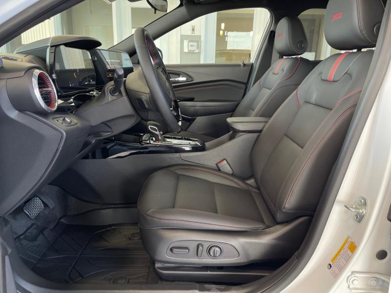 new 2025 Chevrolet Trax car, priced at $27,734