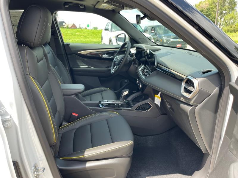 new 2025 Chevrolet TrailBlazer car, priced at $35,969