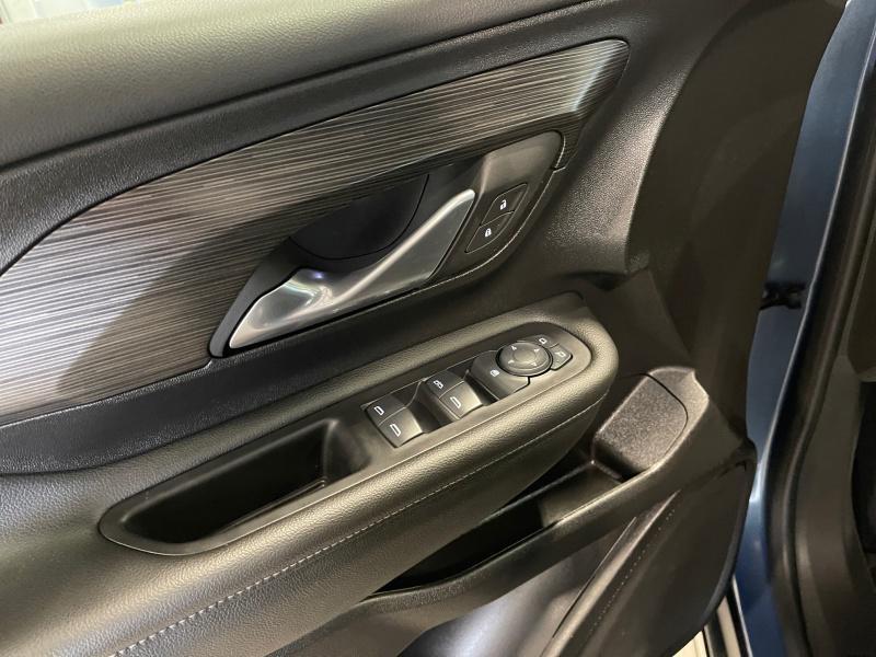 used 2024 GMC Terrain car, priced at $27,395