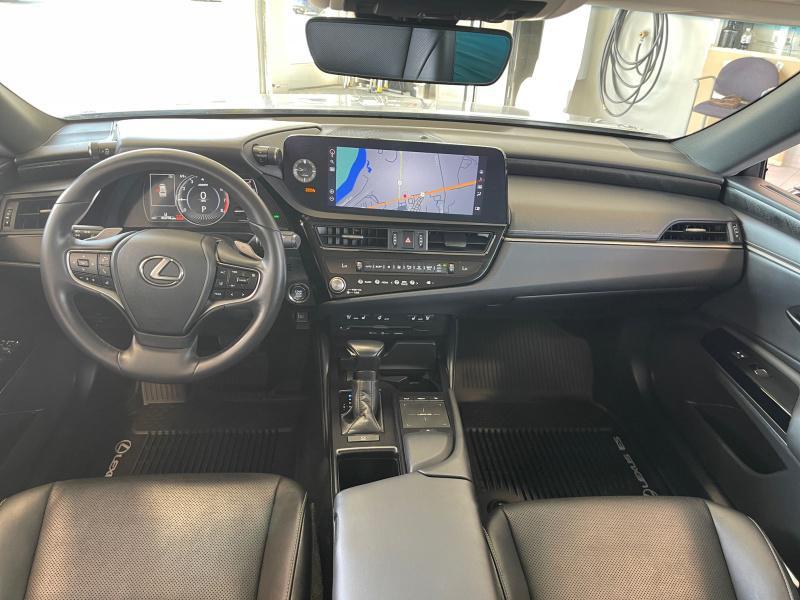 used 2022 Lexus ES 350 car, priced at $35,368