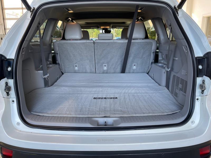used 2019 Toyota Highlander car, priced at $25,834