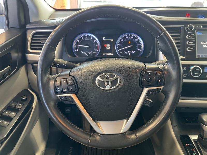 used 2019 Toyota Highlander car, priced at $25,834