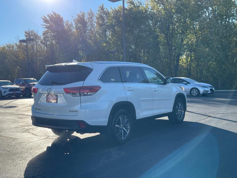 used 2019 Toyota Highlander car, priced at $25,834