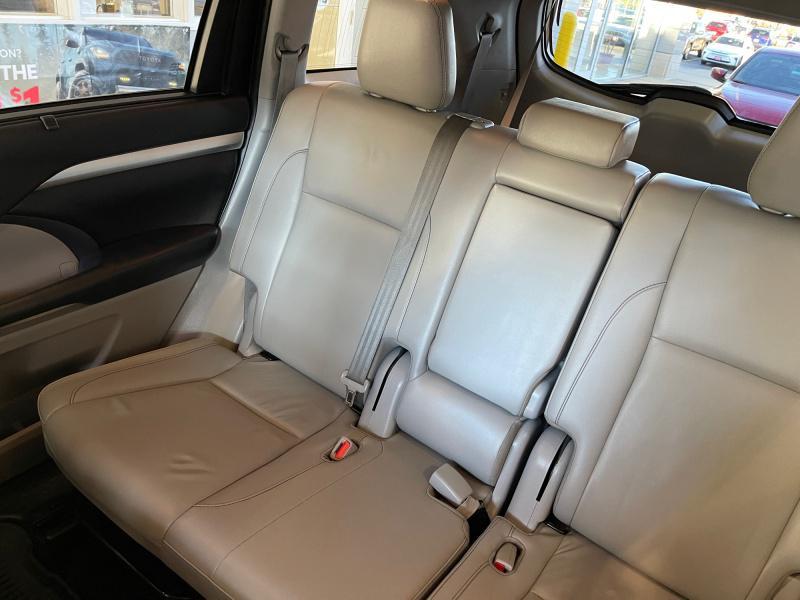 used 2019 Toyota Highlander car, priced at $25,834