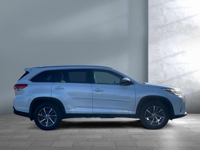 used 2019 Toyota Highlander car, priced at $25,834