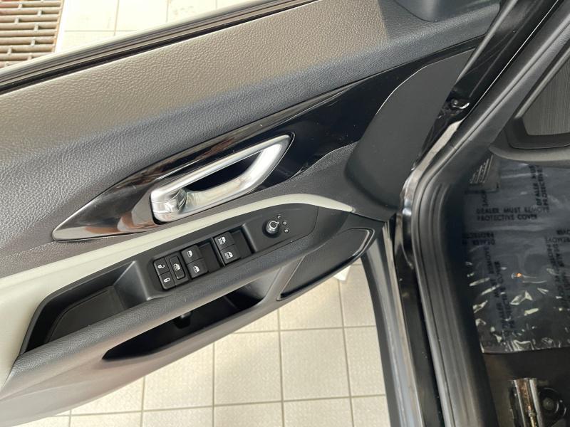 used 2022 Jeep Compass car, priced at $27,883