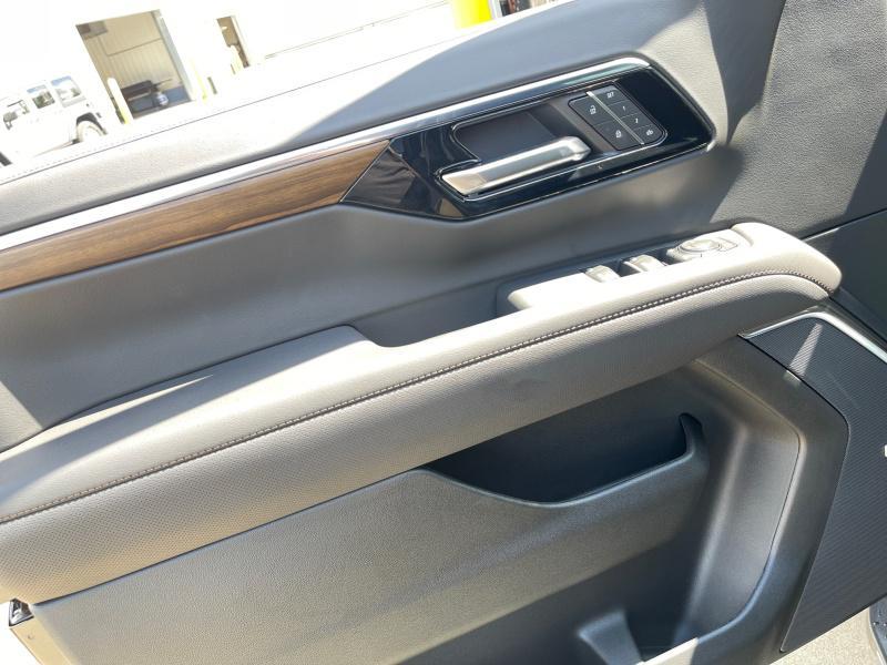 new 2025 Chevrolet Tahoe car, priced at $89,664