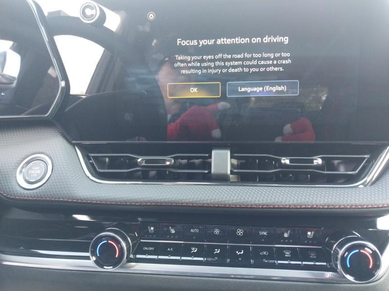 new 2026 Chevrolet Equinox car, priced at $39,069