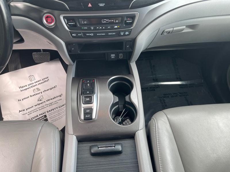 used 2022 Honda Pilot car, priced at $33,661