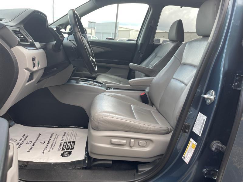 used 2022 Honda Pilot car, priced at $33,661