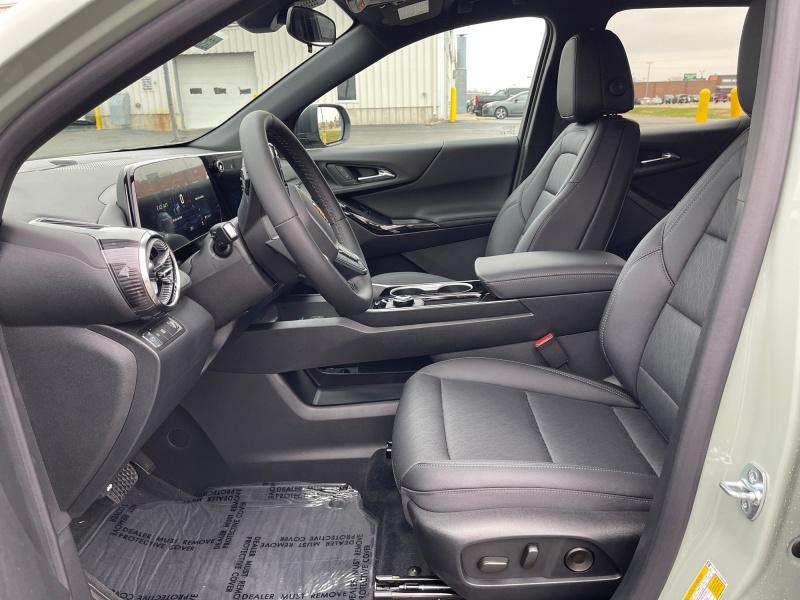 new 2026 Chevrolet Equinox car, priced at $32,944