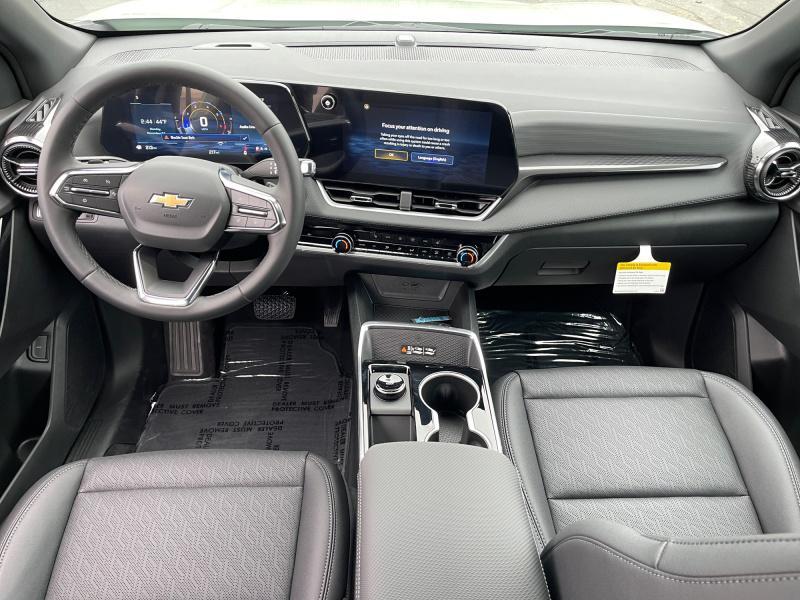new 2026 Chevrolet Equinox car, priced at $32,944