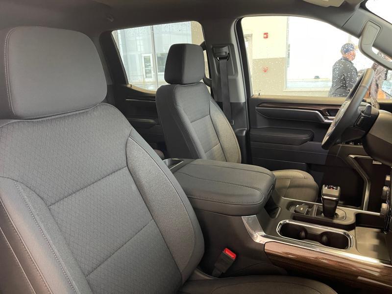 new 2025 Chevrolet Silverado 1500 car, priced at $65,564