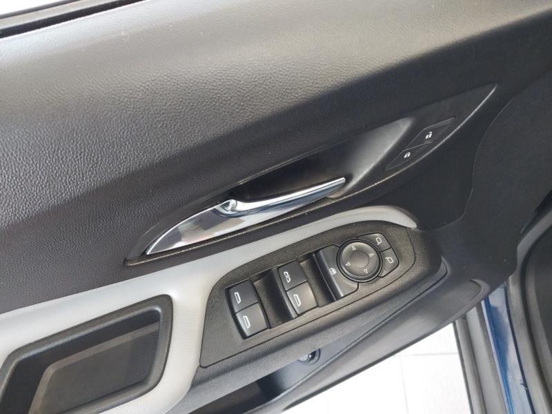 used 2022 Chevrolet Equinox car, priced at $26,082