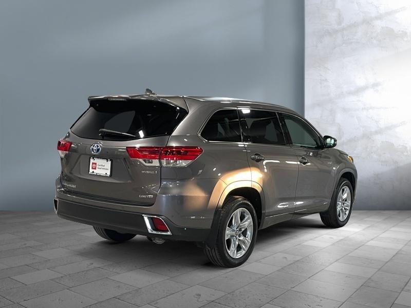 used 2019 Toyota Highlander Hybrid car, priced at $33,977