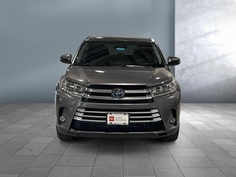 used 2019 Toyota Highlander Hybrid car, priced at $33,977