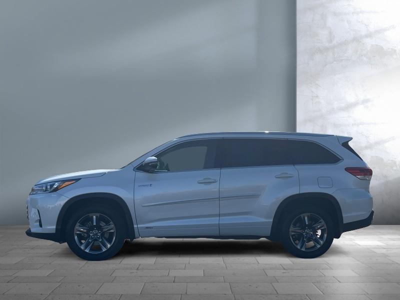 used 2019 Toyota Highlander Hybrid car, priced at $36,977