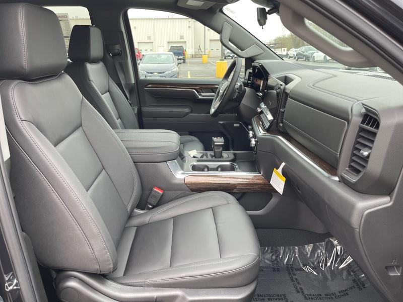 new 2025 GMC Sierra 1500 car, priced at $65,379