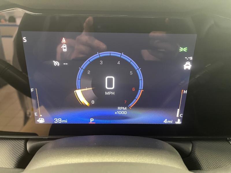 new 2025 Chevrolet TrailBlazer car, priced at $30,039