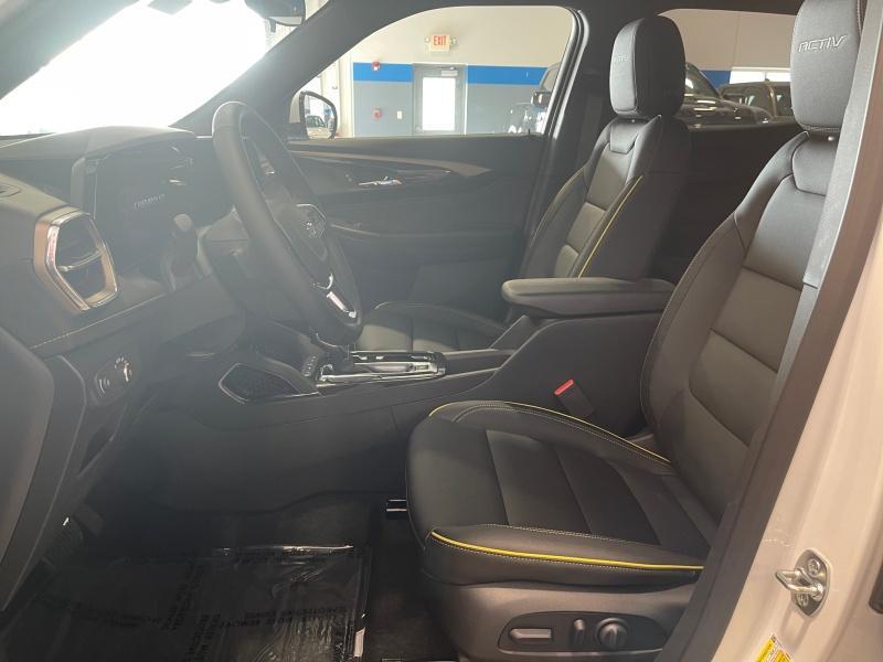 new 2025 Chevrolet TrailBlazer car, priced at $30,039