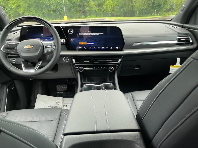 new 2025 Chevrolet Traverse car, priced at $50,823