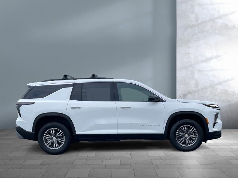 new 2025 Chevrolet Traverse car, priced at $50,823
