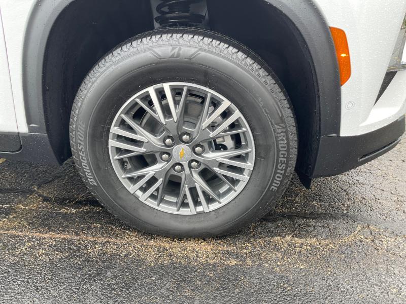 new 2025 Chevrolet Traverse car, priced at $50,823