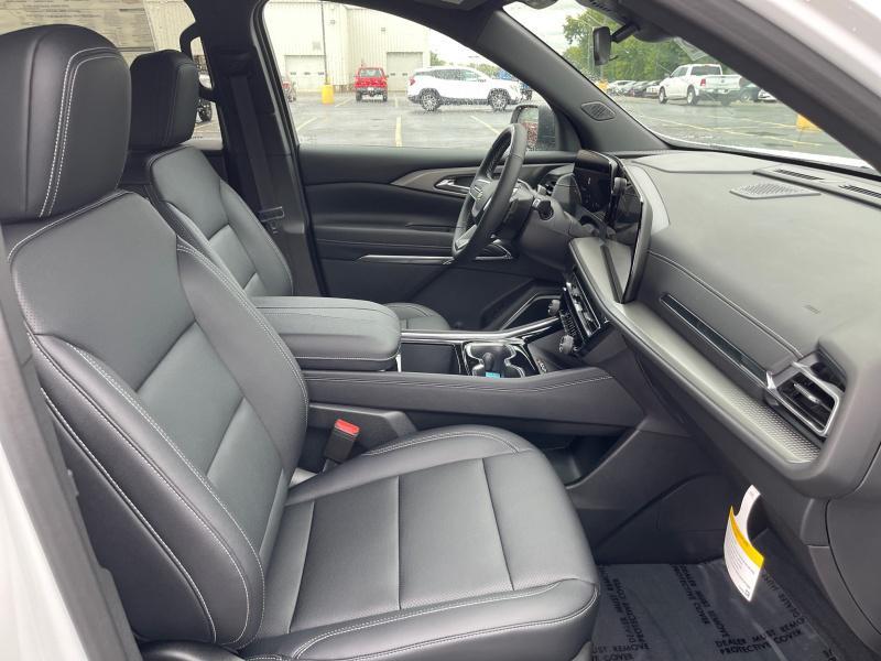 new 2025 Chevrolet Traverse car, priced at $50,823