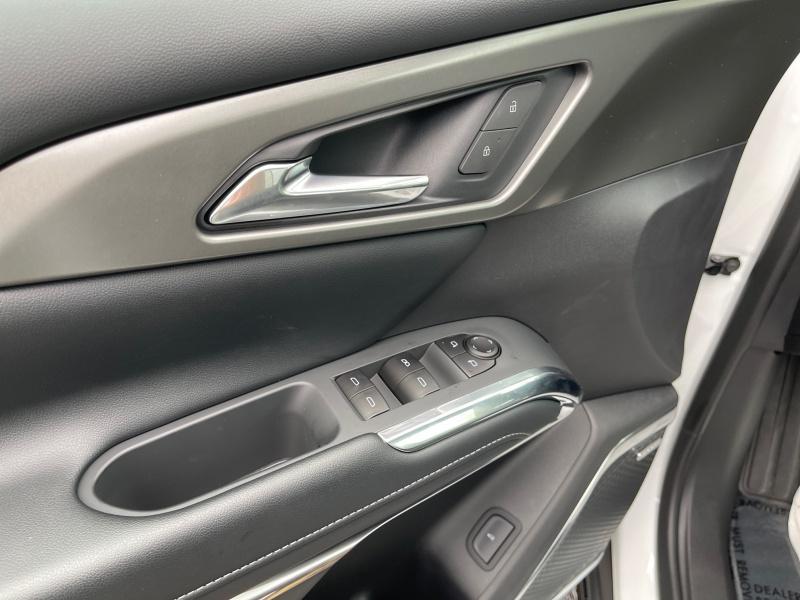 new 2025 Chevrolet Traverse car, priced at $50,823