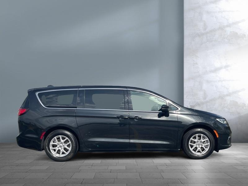 used 2023 Chrysler Pacifica car, priced at $25,988