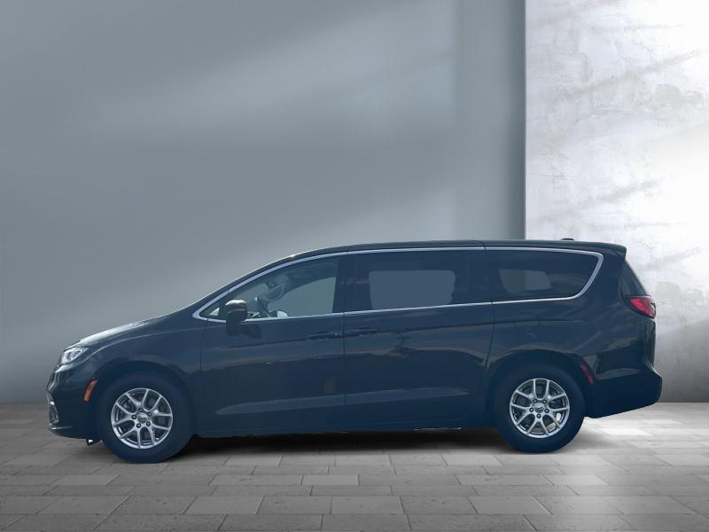 used 2023 Chrysler Pacifica car, priced at $25,988