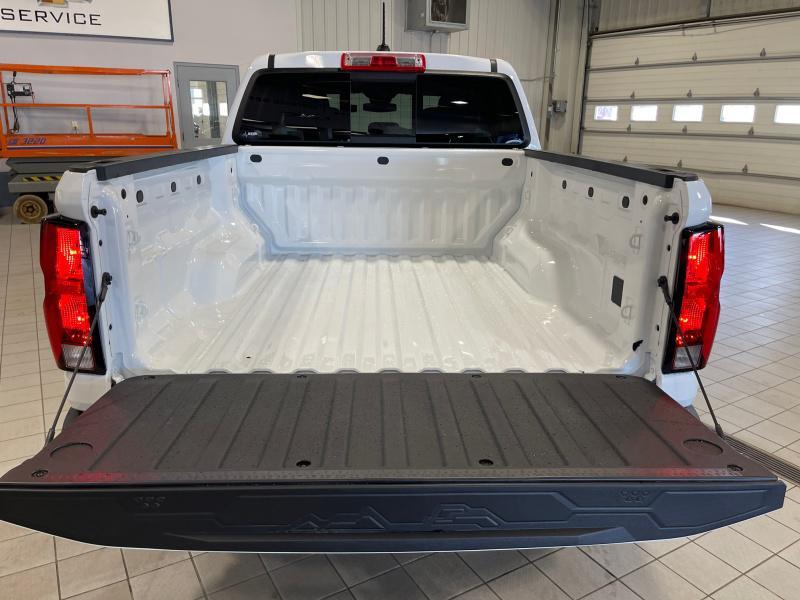 new 2025 Chevrolet Colorado car, priced at $30,989