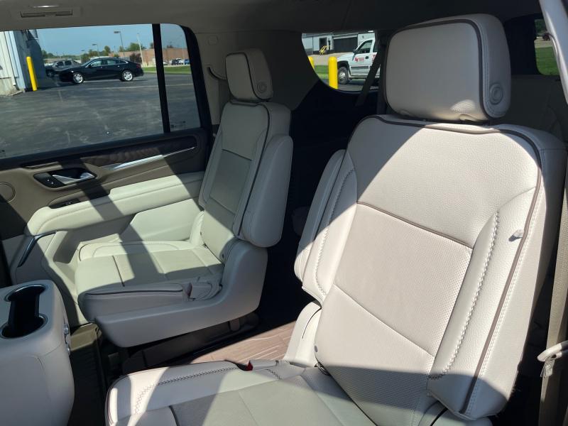 used 2022 GMC Yukon XL car, priced at $63,428