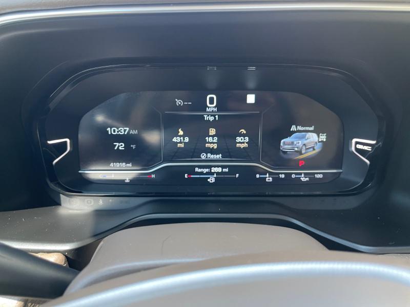 used 2022 GMC Yukon XL car, priced at $63,428