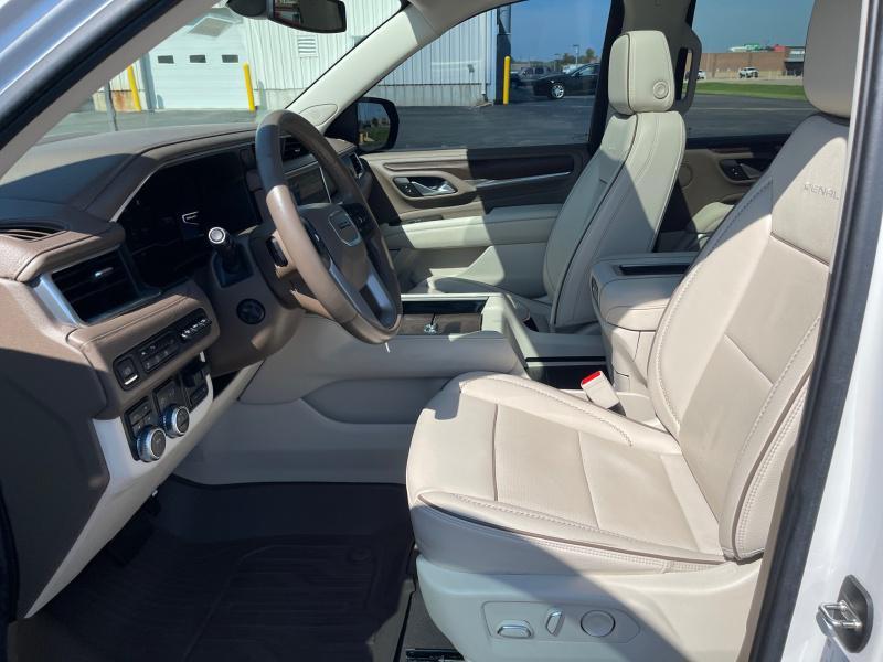 used 2022 GMC Yukon XL car, priced at $63,428