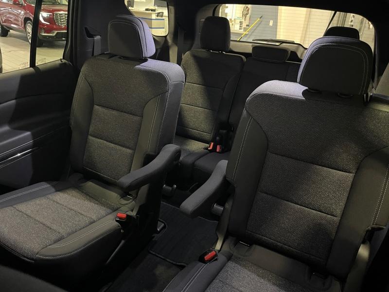 new 2025 Chevrolet Traverse car, priced at $47,029