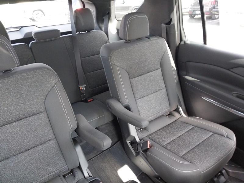 new 2025 Chevrolet Traverse car, priced at $45,029