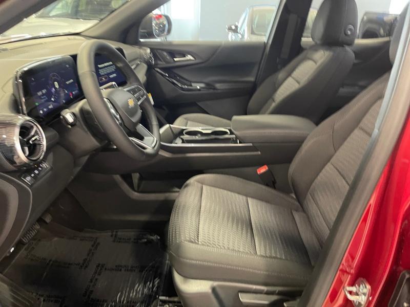 new 2025 Chevrolet Equinox car, priced at $32,889