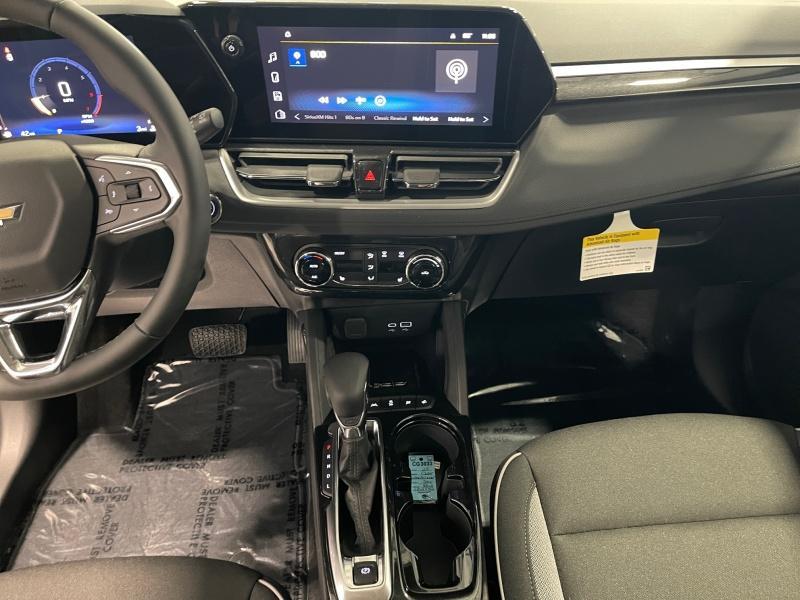 new 2025 Chevrolet TrailBlazer car, priced at $28,874