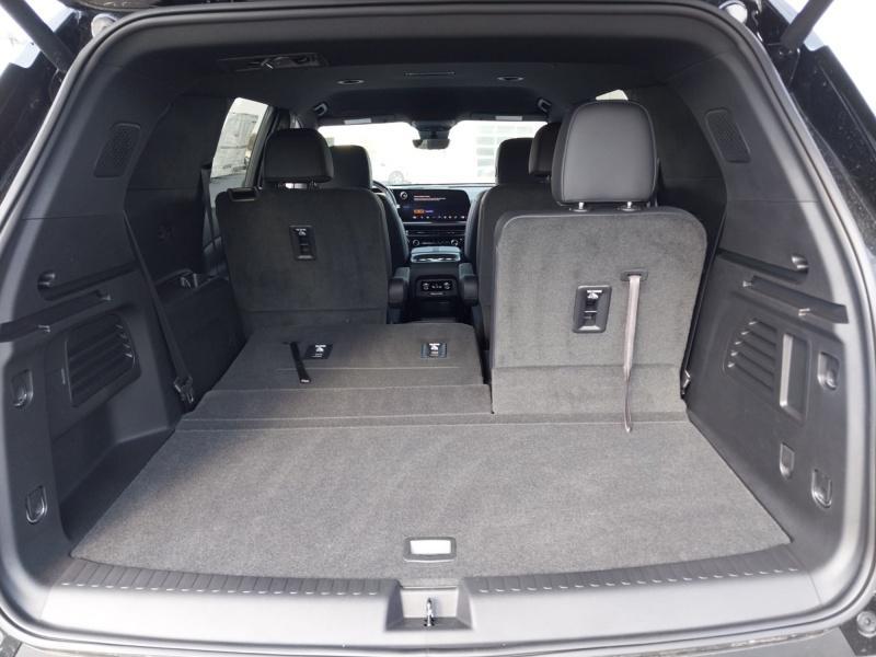 new 2025 Chevrolet Traverse car, priced at $54,604